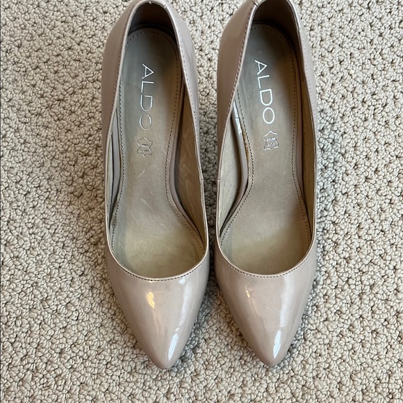 Aldo Tan 4” Pumps Patent Leather - Picture 3 of 6